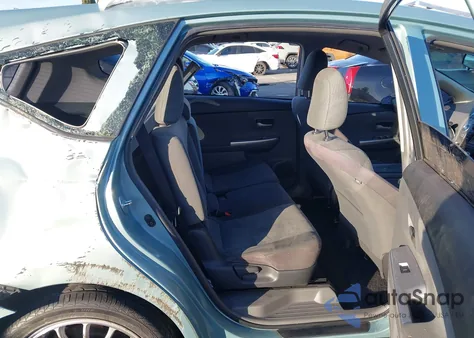 2013 Toyota Prius V Three из США, поврежденный, VIN JTDZN3EU6D3215005